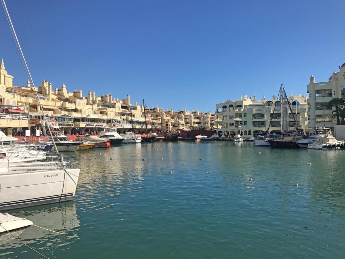 Duquesa De Espana 토레몰리노스 외부 사진